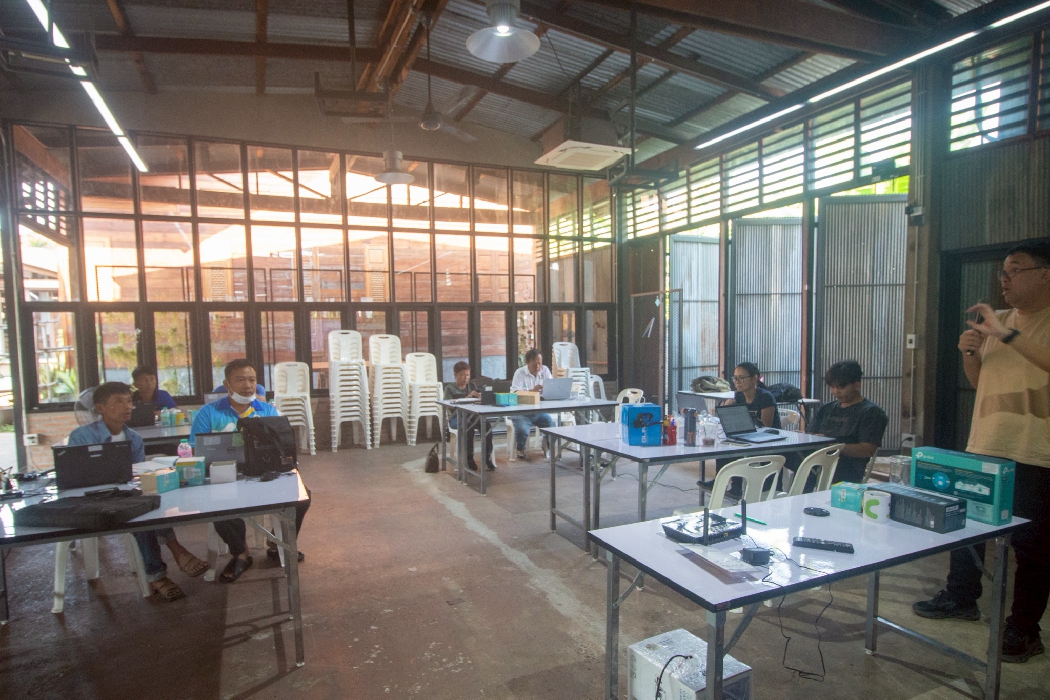 C8FCC974-D1A2-4868-9638-6B7CF2995164