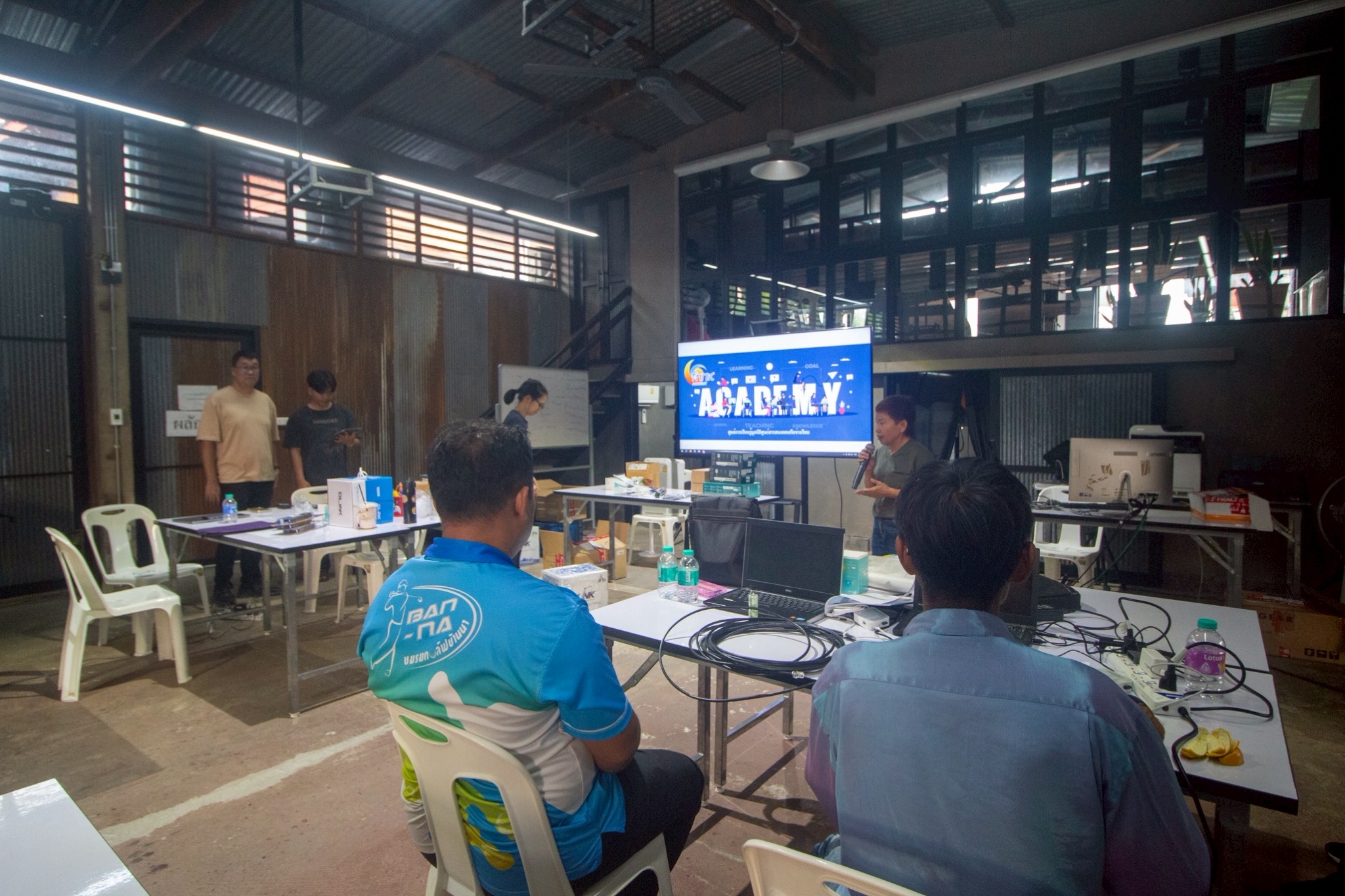 E733CF43-7FFF-4B0C-B4A2-0DAD0D4F18F8